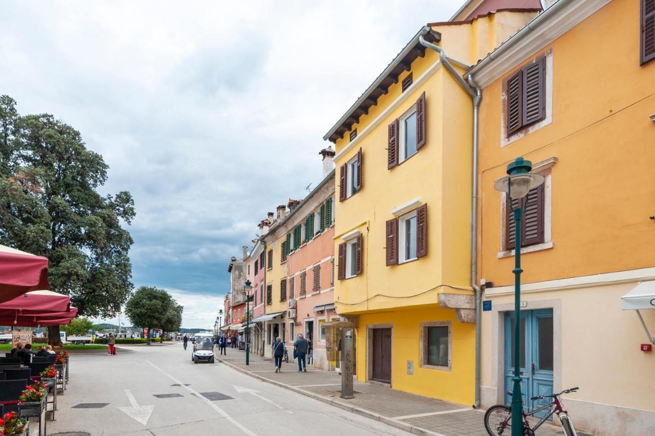 The Yellow House Apartments Rovinj Exterior foto